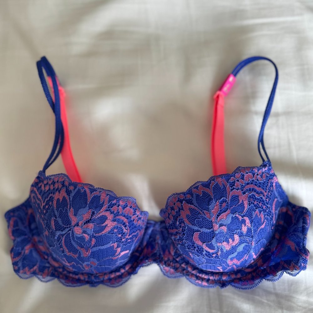 Victoria's Secret PINK Lace Push-Up Bra Blue SIZE 32B (NEW with Tag)